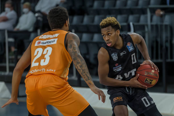 谋求在对手 谋求在对手